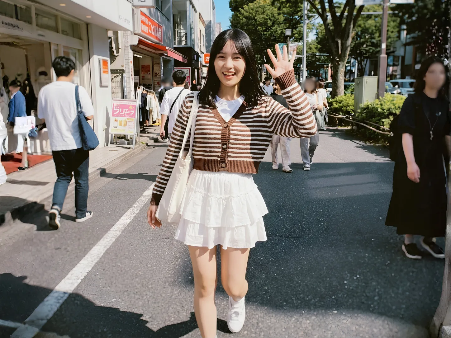 スタッフとの相性や条件を考える成人女性